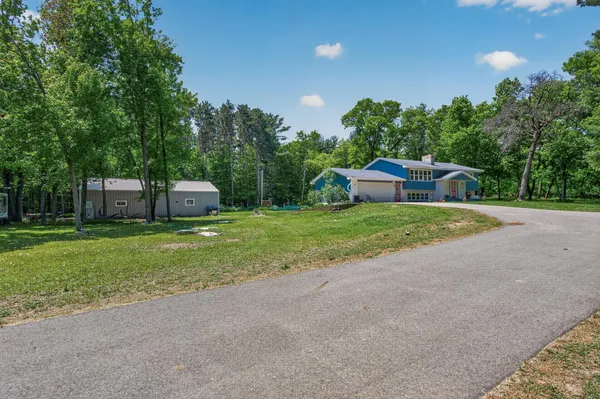 $399,900 | 30400 Fox Street Northwest, Cambridge, MN 55008