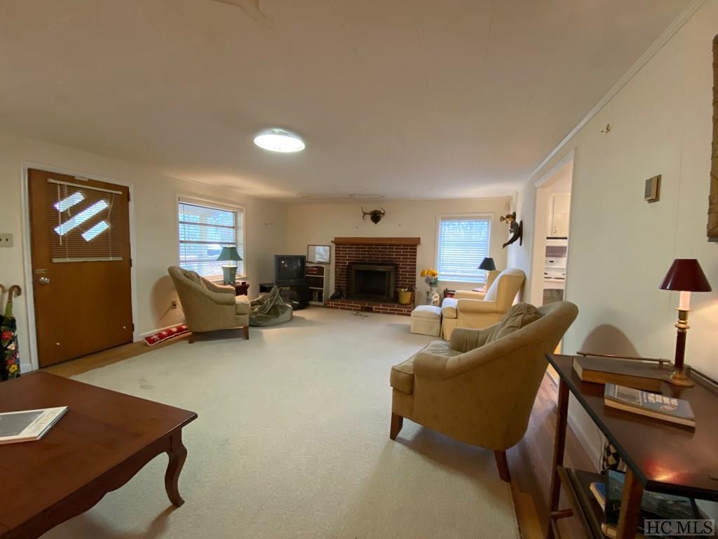 476 Lloyd Tallent Road Franklin, NC 28734 - Photo 2 of 11 Gallery Image 2
