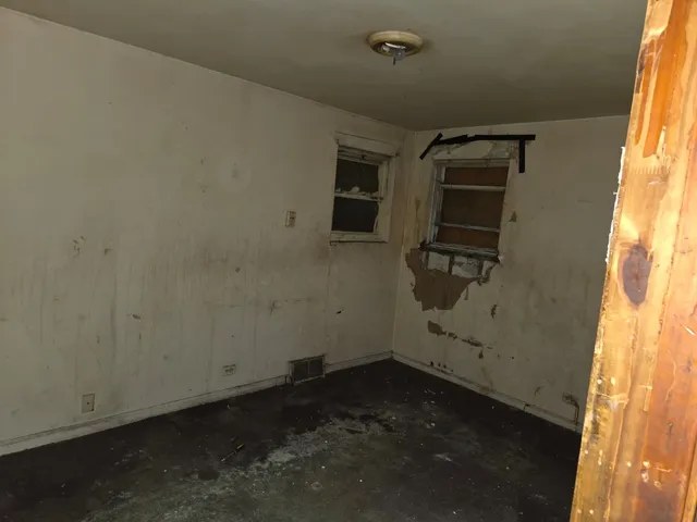 $199,000 | 4644 South Leamington Avenue, Chicago, IL 60638