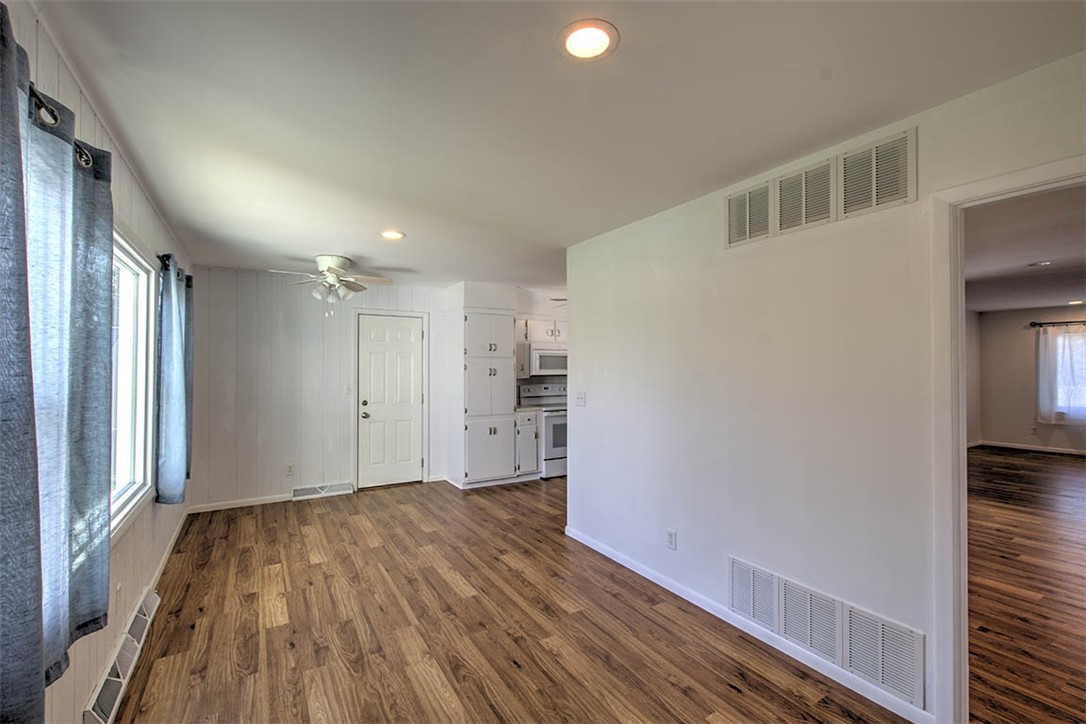 19 Ridge Drive Decatur, IL 62521 - Photo 11 of 27 Gallery Image 11