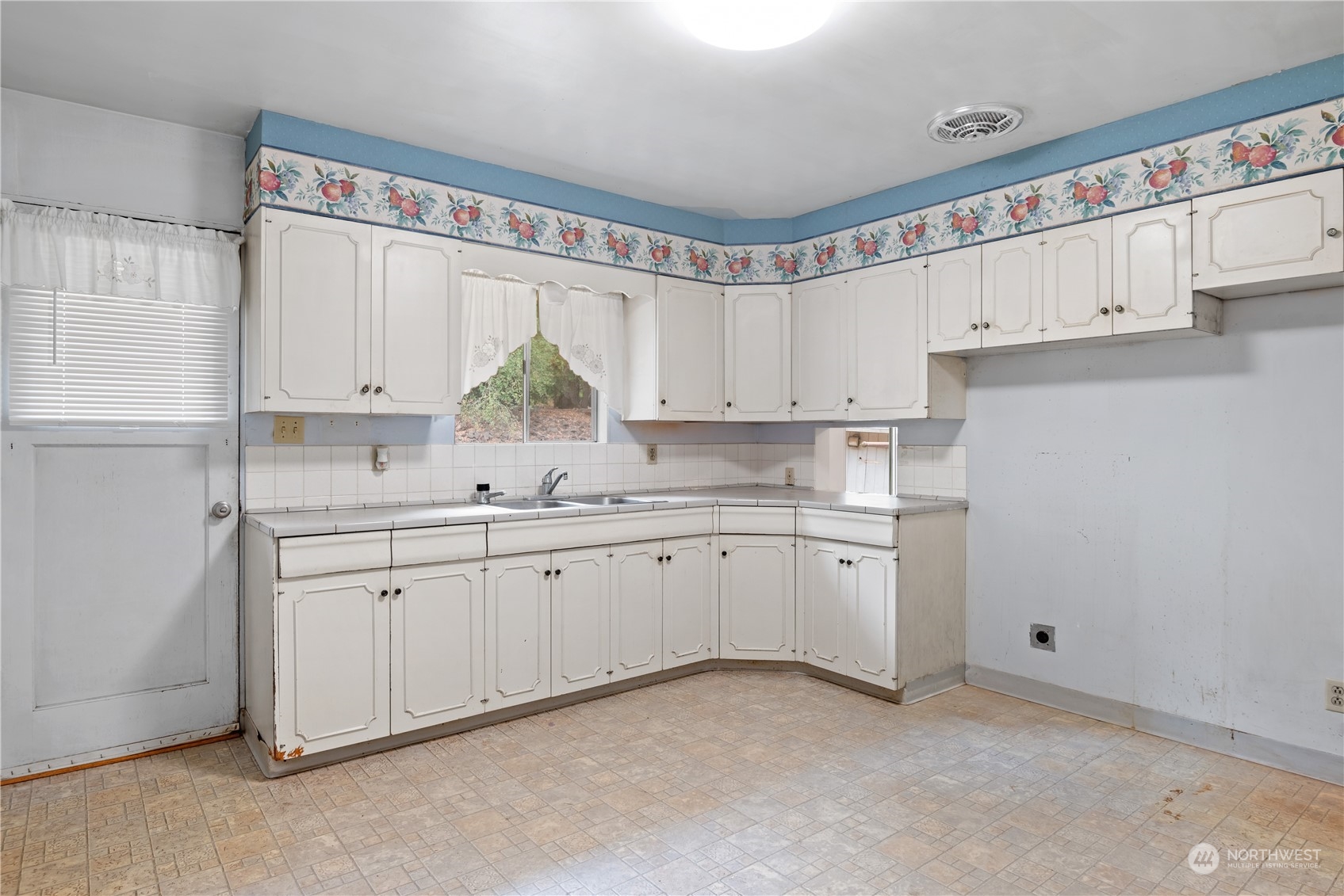 101 Haussler Road Kelso, WA 98626 - Photo 7 of 40 Gallery Image 7