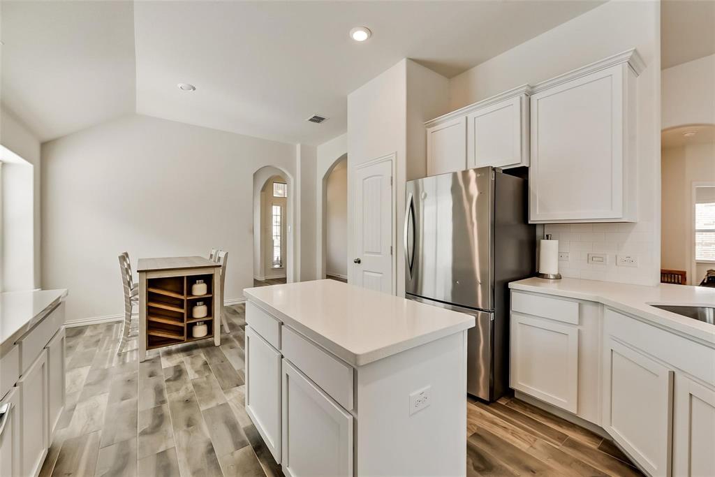 814 Bluewood Street Princeton, TX 75407 - Photo 4 of 19