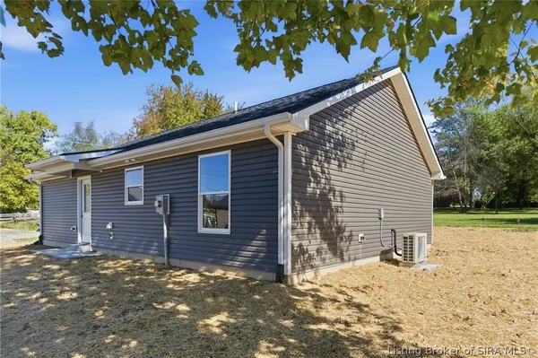 $199,900 | 304 Smith Street, Underwood, IN 47177