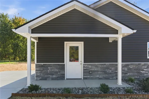 $199,900 | 304 Smith Street, Underwood, IN 47177