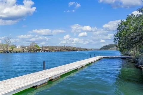 12027 Pleasant Panorama View Austin, TX 78738 - Photo 39 of 40 a view of a terrace with sky view