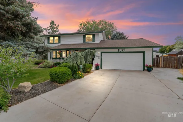 $399,900 | 1075 Teal Circle, Mountain Home, ID 83647