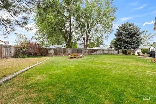 $399,900 | 1075 Teal Circle, Mountain Home, ID 83647