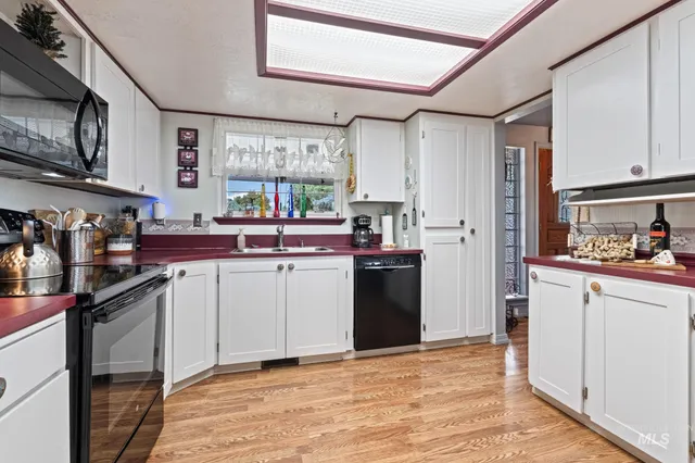 $399,900 | 1075 Teal Circle, Mountain Home, ID 83647