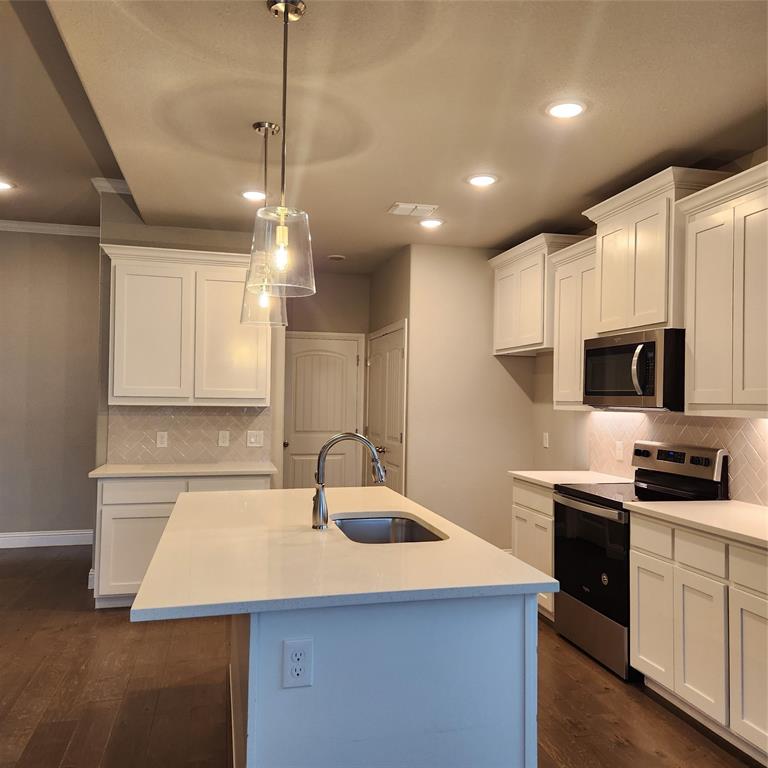 136 Spring Run Drive Decatur, TX 76234 - Photo 5 of 16