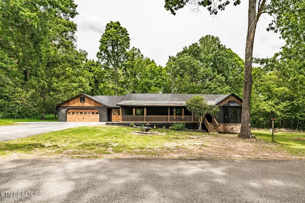 $529,500 | 154 Skyline Lane, Powell, TN 37849
