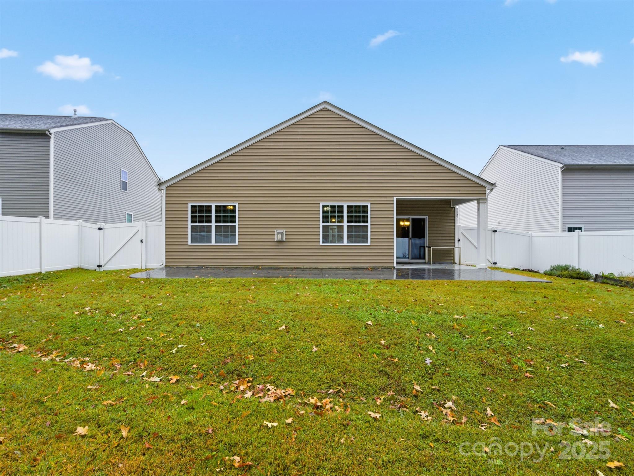 2212 Apple Glen Lane Charlotte, NC 28269 - Photo 30 of 32 a front view of house with yard and seating area