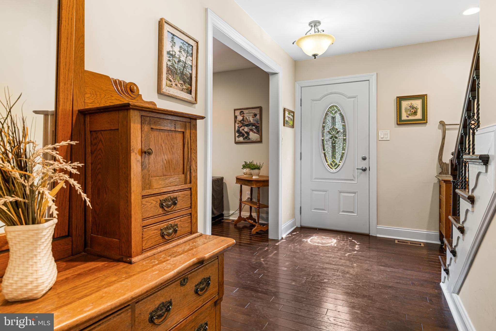 9 Middle Road Perkasie, PA 18944 - Photo 15 of 38 Foyer