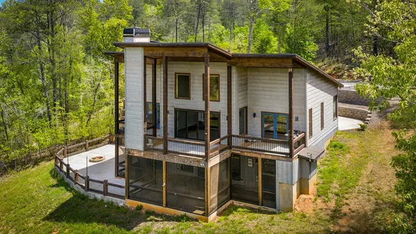 $950,000 | 670 River Hills Road, Mineral Bluff, GA 30559