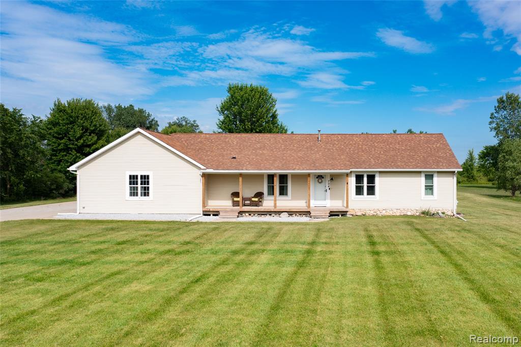 704 Miller Road Memphis, MI 48041 - Photo 2 of 43
