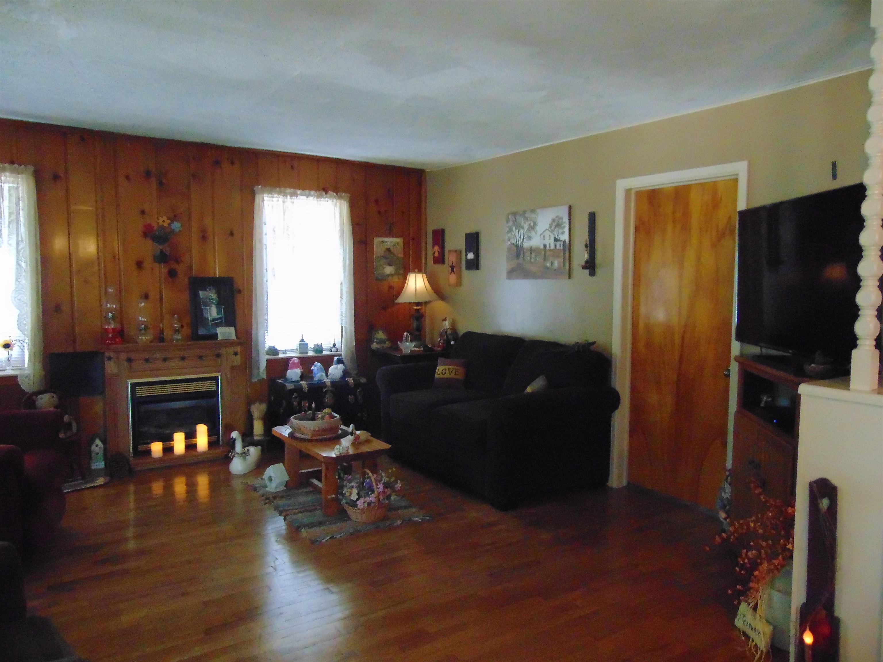 10052 West Monroe Road Elwell, MI 48832 - Photo 37 of 80 1901972-36.JPG