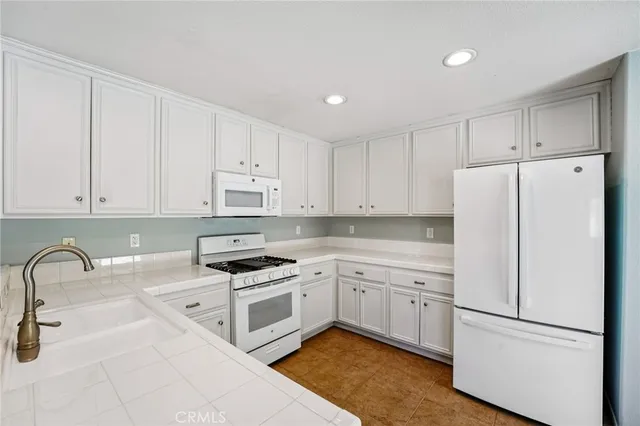 $560,000 | 23429 Cheyenne Canyon Drive, Menifee, CA 92587