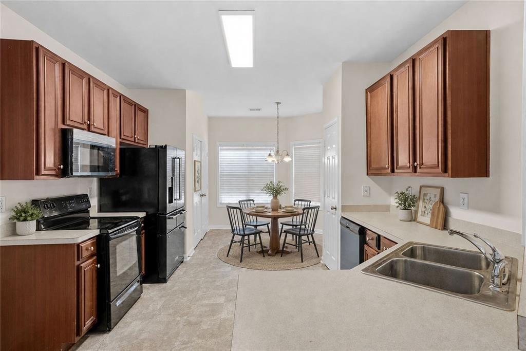 2555 Flat Shoals Road, Unit 1501 Atlanta, GA 30349 - Photo 8 of 22