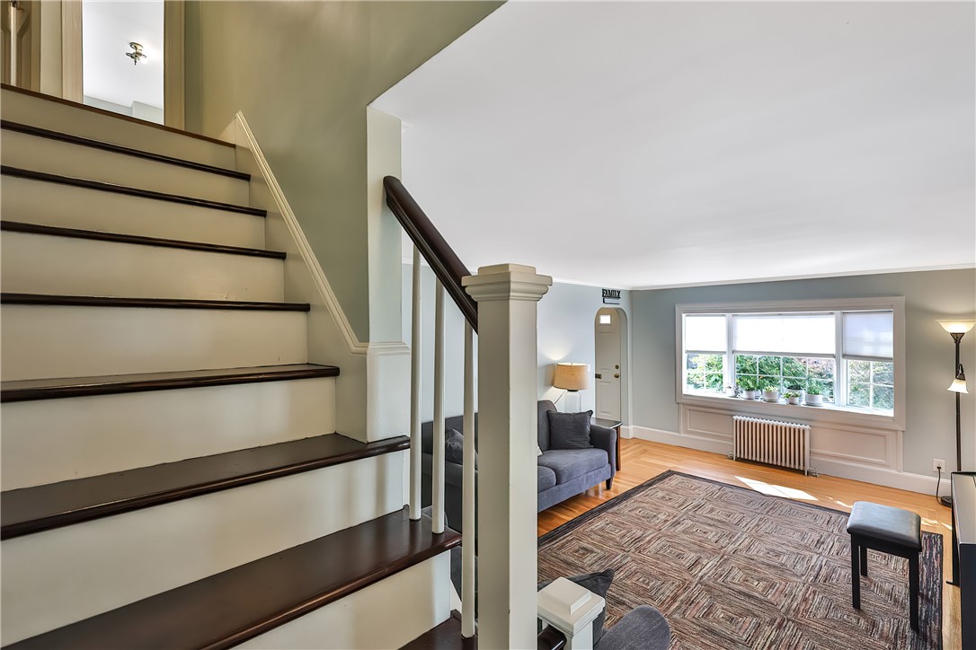 75 Metropolitan Road Providence, RI 02908 - Photo 17 of 42 Gallery Image 17