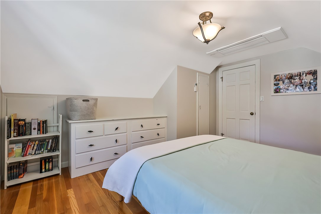 75 Metropolitan Road Providence, RI 02908 - Photo 24 of 42 Gallery Image 24