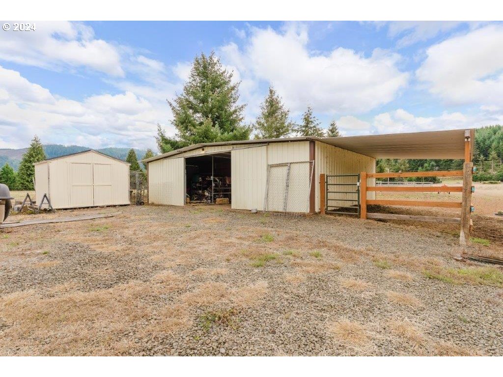 219 Indian Bend Road Umpqua, OR 97486 - Photo 36 of 48 Gallery Image 36