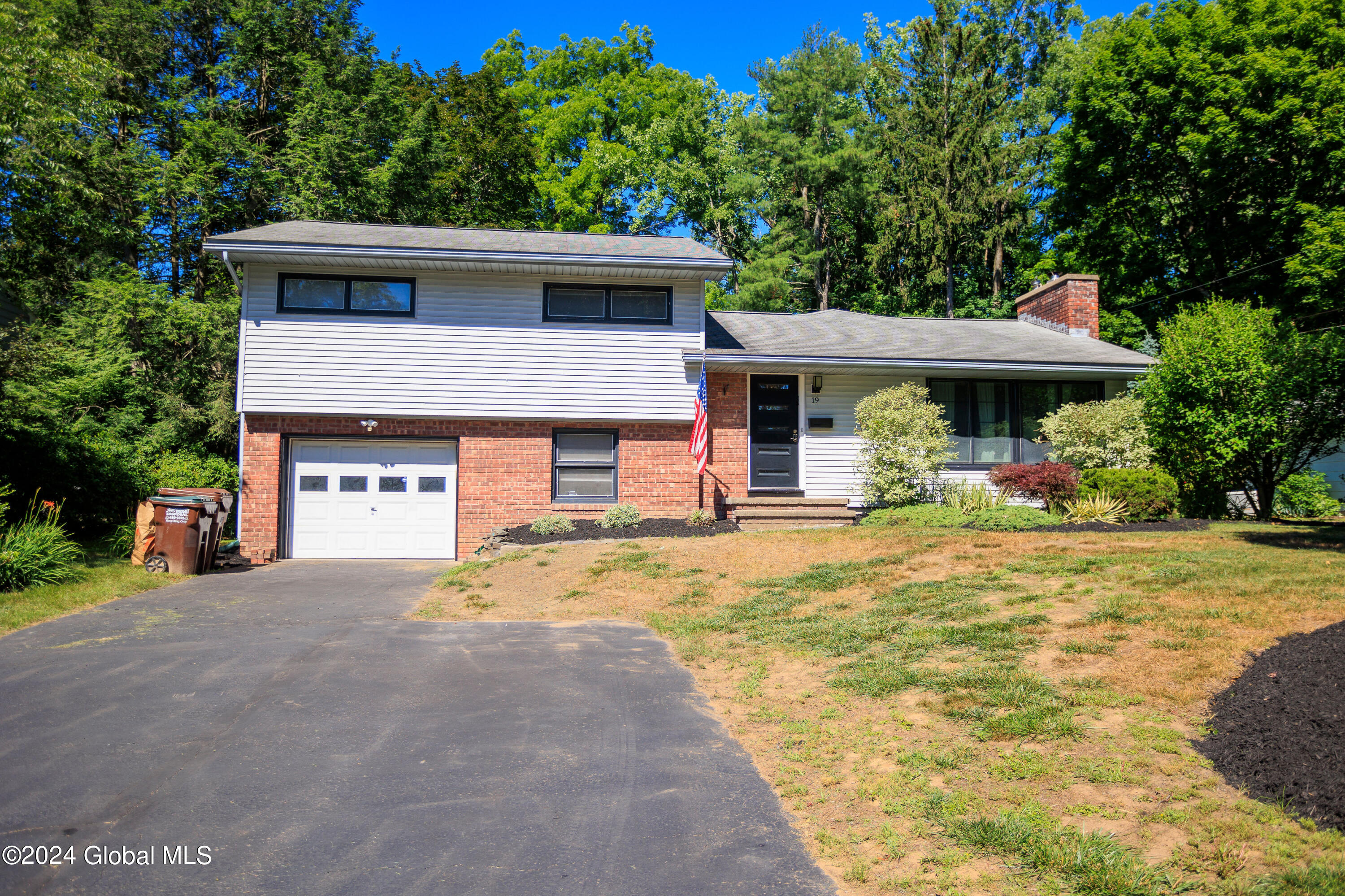 19 Albin Road Bethlehem, NY 12054 - Photo 1 of 15 Main