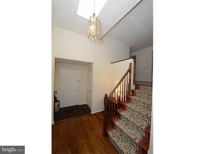214 Country Road Berwyn, PA 19312 - Photo 15 of 23 Foyer