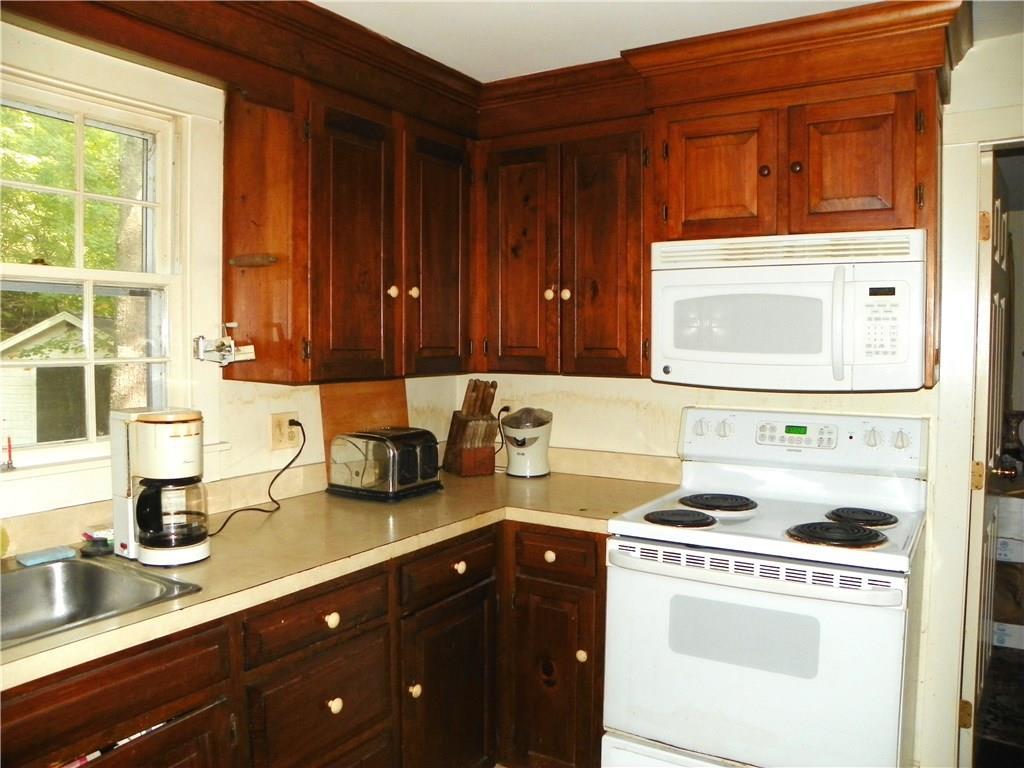 1 Wakefield Pasture Road Kennebunkport, ME 04046 - Photo 8 of 35 The kitchen window offers views of...