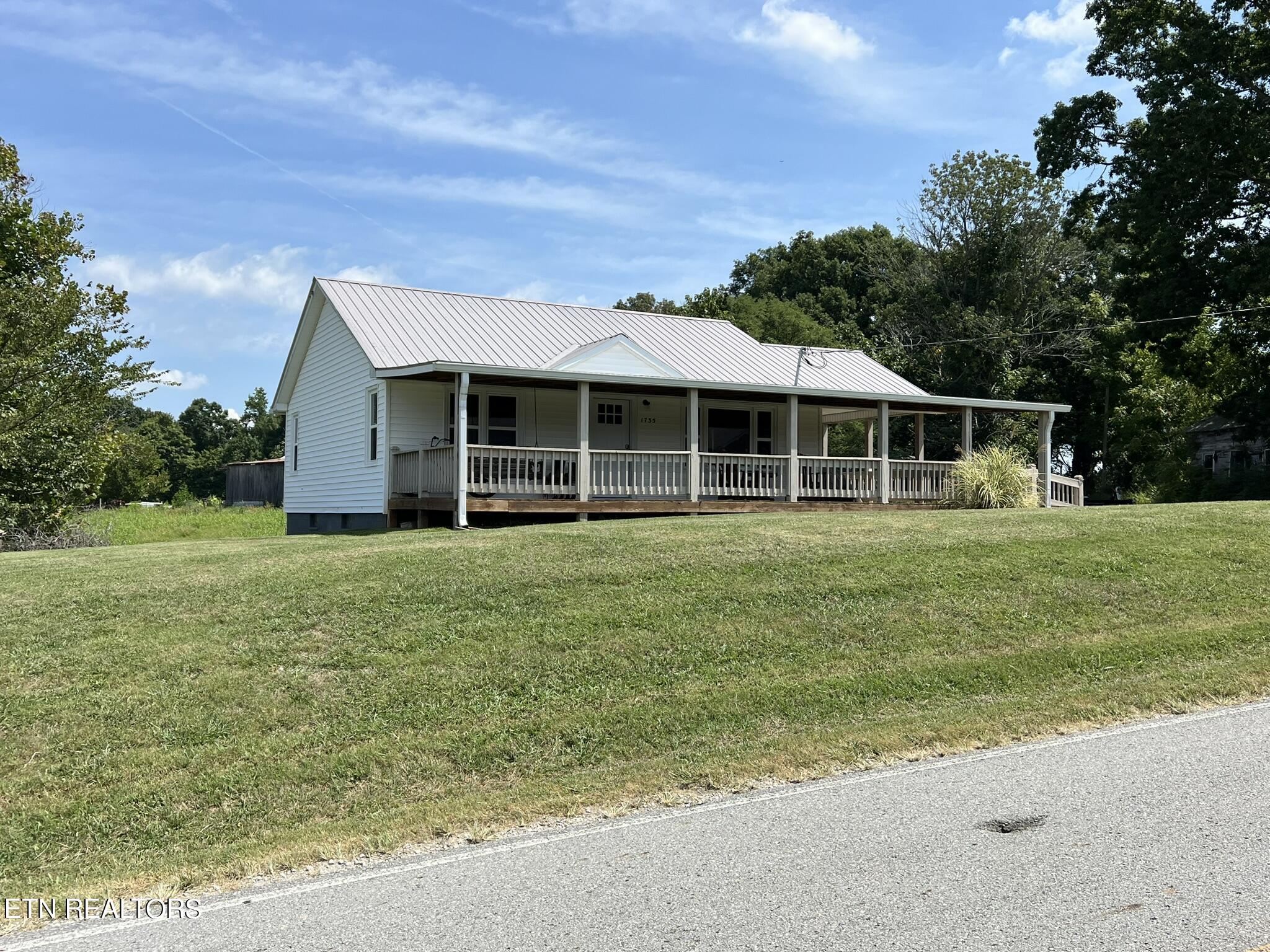 1735 Jones Chapel Road Byrdstown, TN 38549 - Photo 1 of 23 IMG_0447
