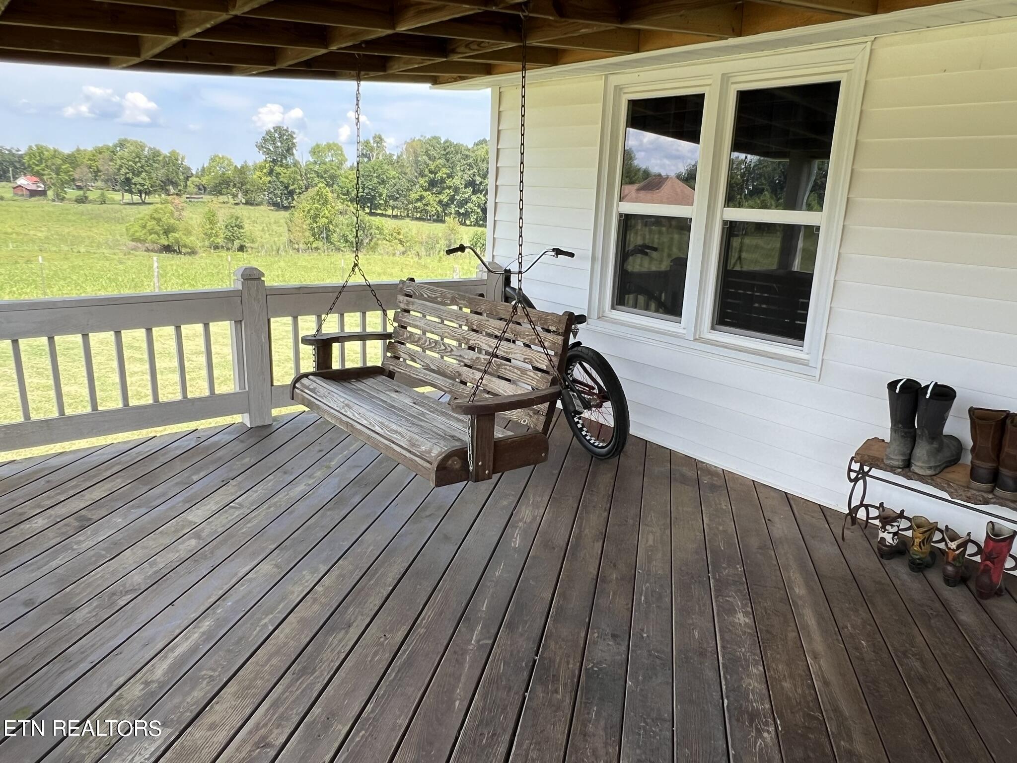 1735 Jones Chapel Road Byrdstown, TN 38549 - Photo 12 of 23 IMG_0462
