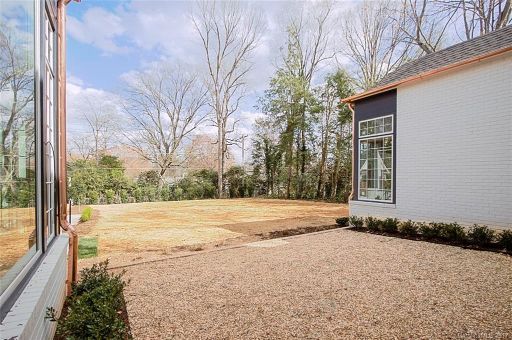 3935 Abingdon Road Charlotte, NC 28211 - Photo 9 of 23 a view of a backyard of the house
