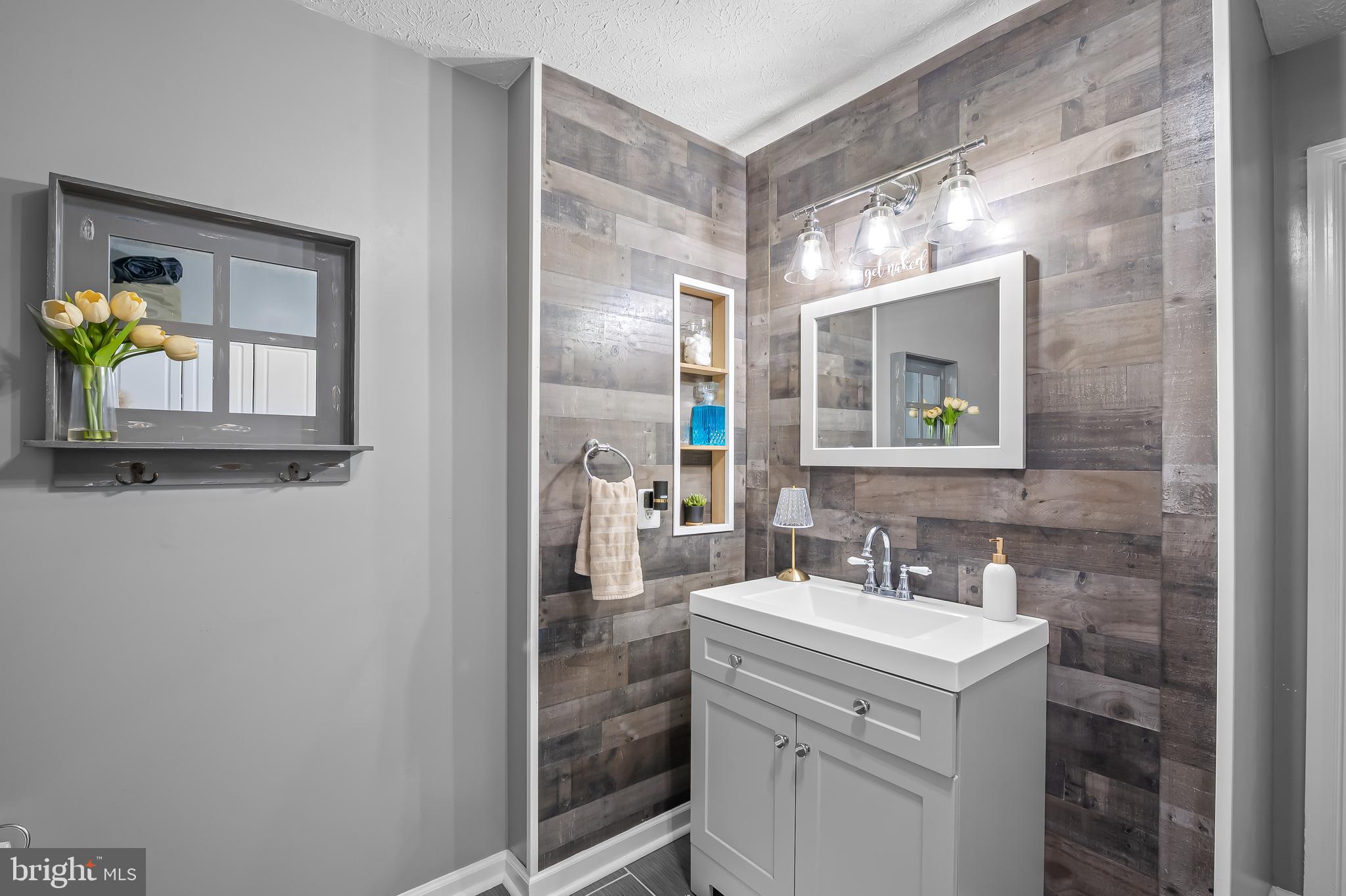 4713 Shellbark Road, Unit 4713 Owings Mills, MD 21117 - Photo 21 of 27 Bathroom 2