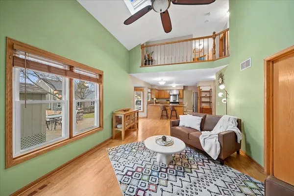 $495,000 | 3195 Village Green Drive, Aurora, IL 60504