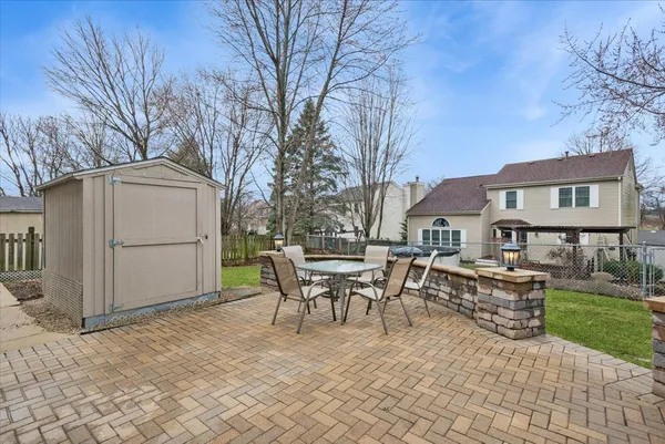 $495,000 | 3195 Village Green Drive, Aurora, IL 60504