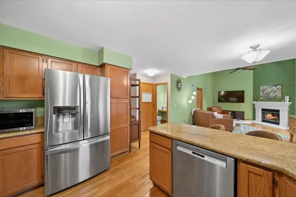 $495,000 | 3195 Village Green Drive, Aurora, IL 60504