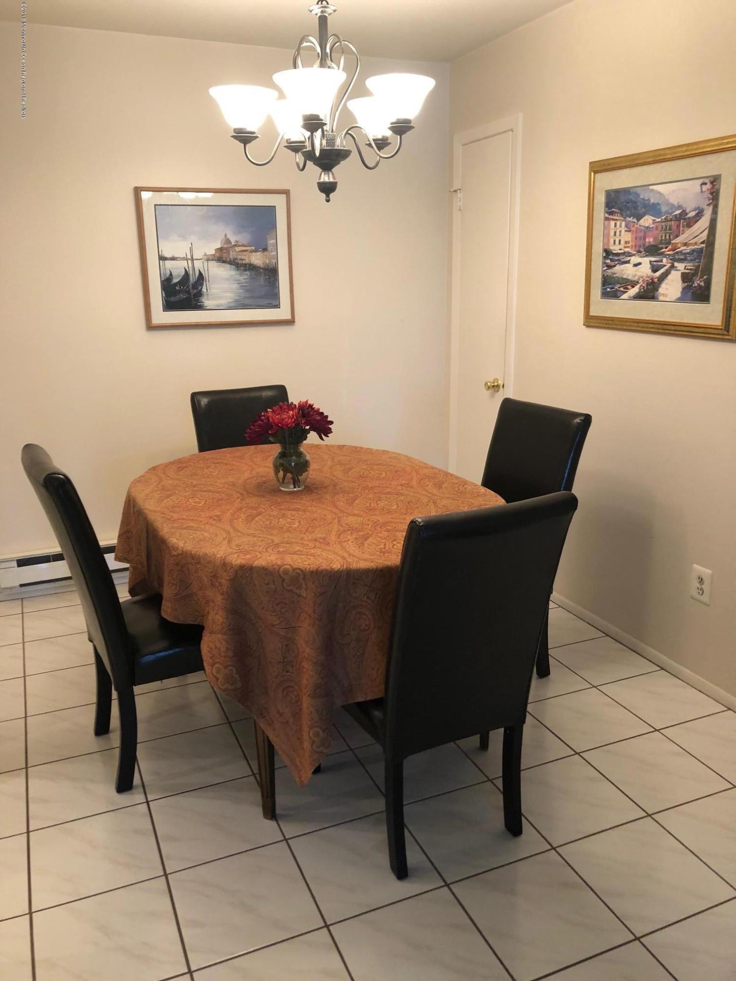 89 Arrowood Road, Unit H Manalapan, NJ 07726 - Photo 4 of 18 IMG_3940