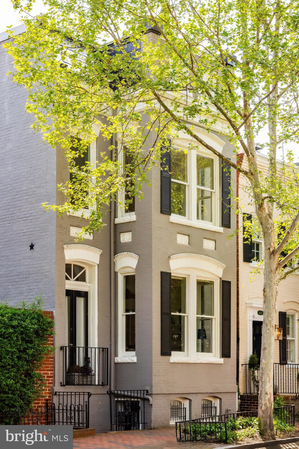 3418 Prospect Street Northwest Washington, DC 20007 - Photo 3 of 20 Stately semi-detached residence