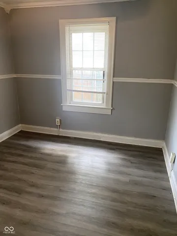 $745 | 1221 North Oxford Street, Indianapolis, IN 46201