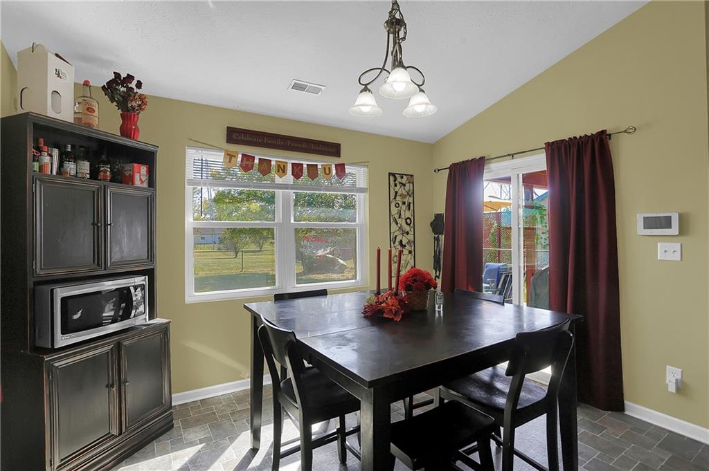 11845 Shannon Pointe Road Indianapolis, IN 46229 - Photo 11 of 35 Gallery Image 11