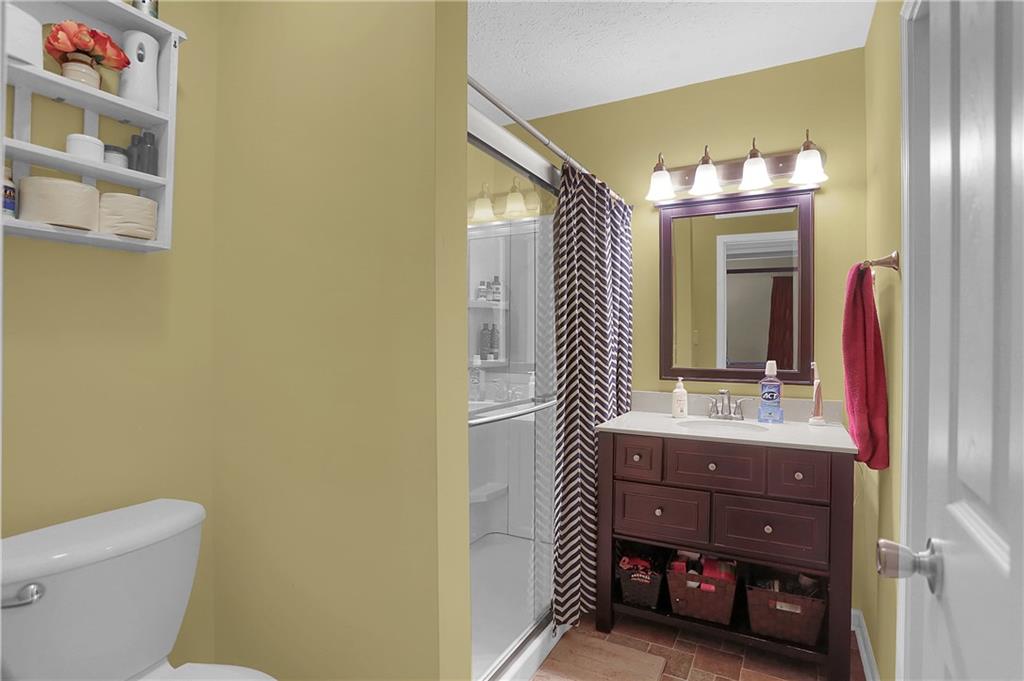 11845 Shannon Pointe Road Indianapolis, IN 46229 - Photo 18 of 35 Gallery Image 18