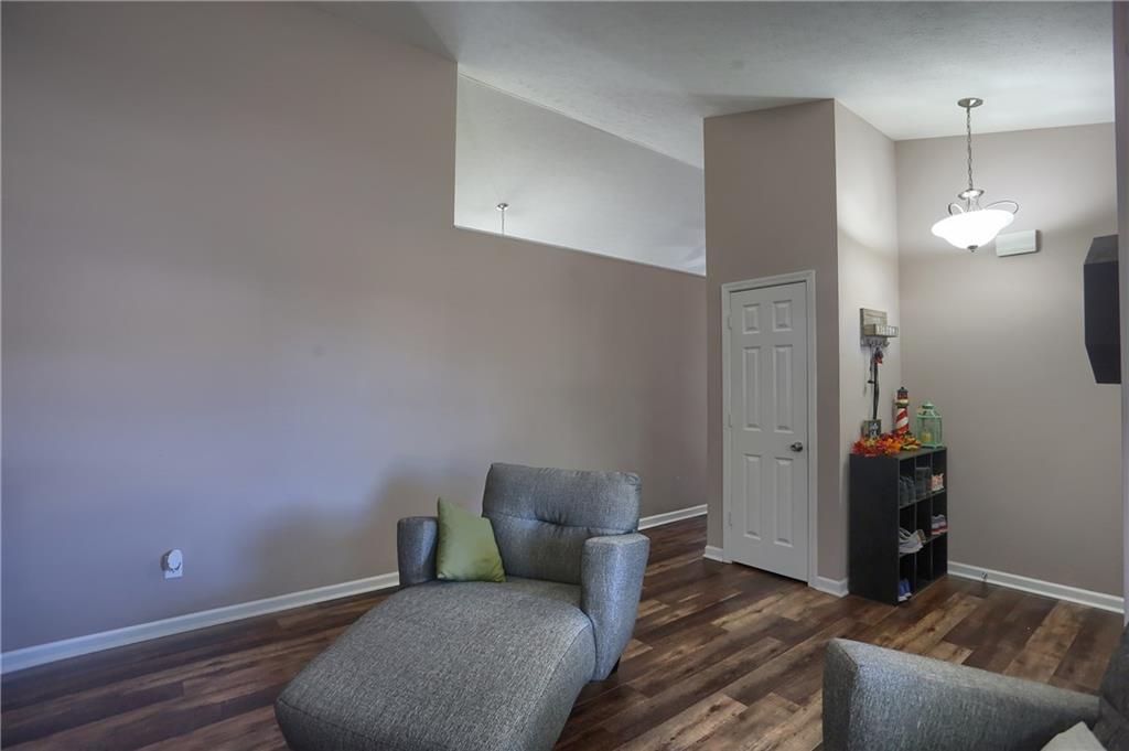 11845 Shannon Pointe Road Indianapolis, IN 46229 - Photo 6 of 35 Gallery Image 6