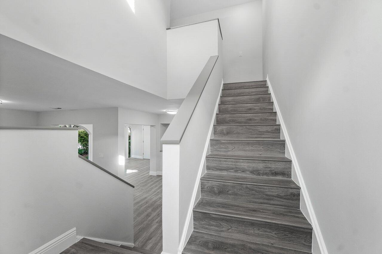 6652 Via Regina Boca Raton, FL 33433 - Photo 14 of 32 018-6652ViaRegina-BocaRaton-FL-33433-SMA