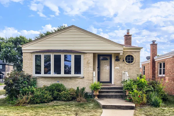 $334,900 | 3901 West 107th Street, Chicago, IL 60655
