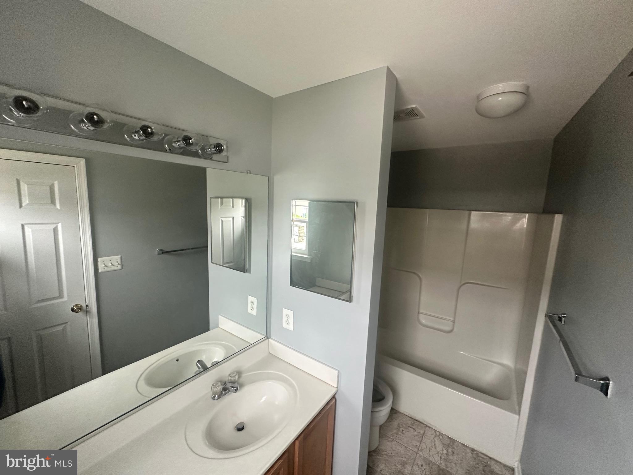 5915 Furley Way Baltimore, MD 21206 - Photo 16 of 21