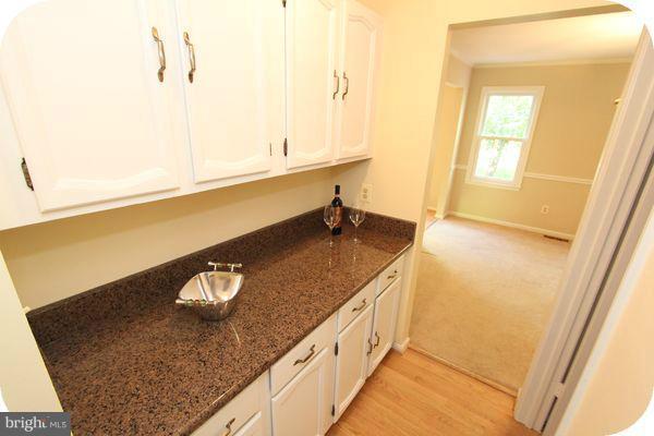 10739 Midsummer Drive Reston, VA 20191 - Photo 11 of 30 Dining Room
