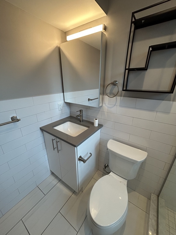244 Hanover Street, Unit 509 Boston, MA 02113 - Photo 9 of 15