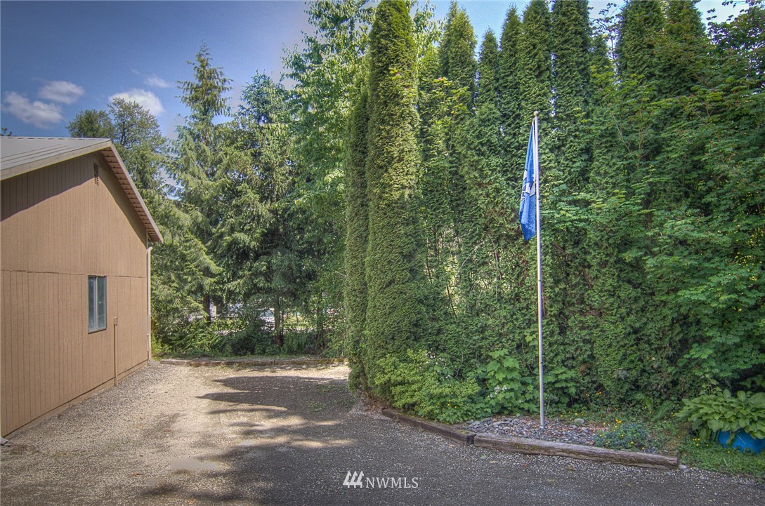 5193 Galbraith Road Acme, WA 98220 - Photo 4 of 10 Gallery Image 4