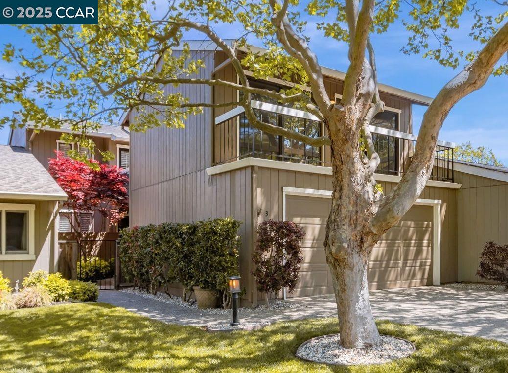 3 Doral Drive Moraga, CA 94556 - Photo 1 of 1 a front view of a house with a yard