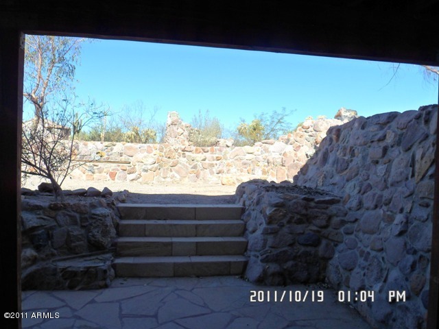926 North Acacia Road Apache Junction, AZ 85119 - Photo 19 of 25 Patio