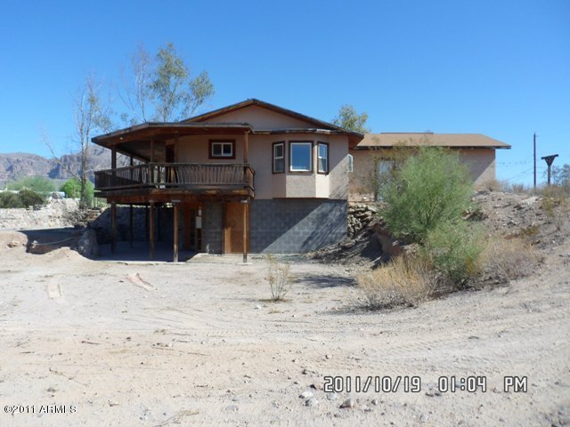 926 North Acacia Road Apache Junction, AZ 85119 - Photo 2 of 25 Front