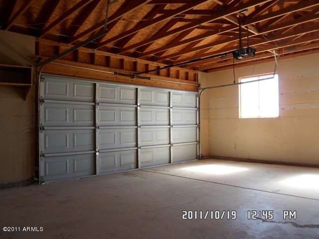 926 North Acacia Road Apache Junction, AZ 85119 - Photo 25 of 25 Garage